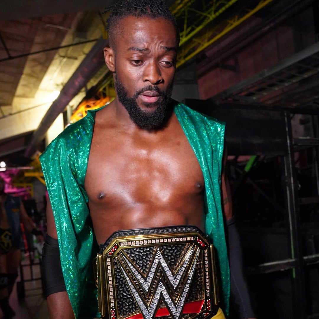 WWEさんのインスタグラム写真 - (WWEInstagram)「We’re kicking off #SDLive with @thetruekofi vs #KevinOwens!  #Kofi has had enough of the mind games!  Just watch out with @heelziggler around! 👀」5月29日 9時07分 - wwe