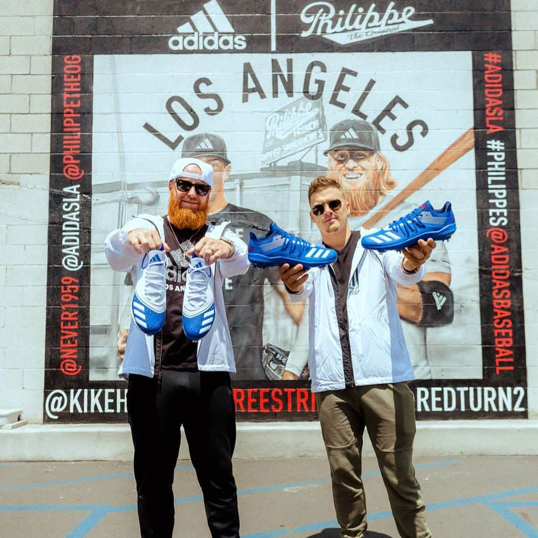 エンリケ・J・ヘルナンデスさんのインスタグラム写真 - (エンリケ・J・ヘルナンデスInstagram)「Teamed up with @adidasla & @philippetheog to celebrate the 62nd anniversary of the @dodgers moving out to Los Angeles! #ThreeStripeLife」5月29日 9時29分 - kikehndez