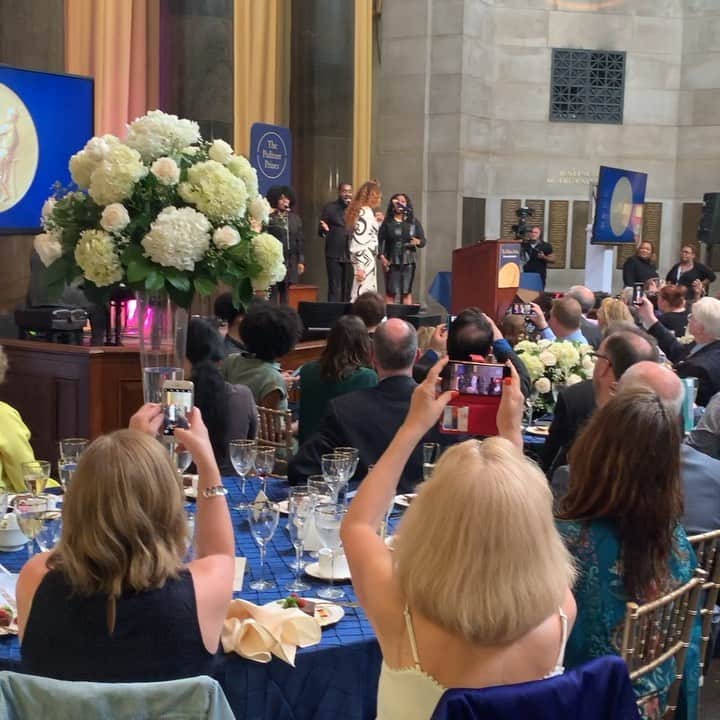 ジェニファー・ハドソンのインスタグラム：「Ain’t God amazing ! @pulitzerprizes #ArethaFranklin #amazinggrace」