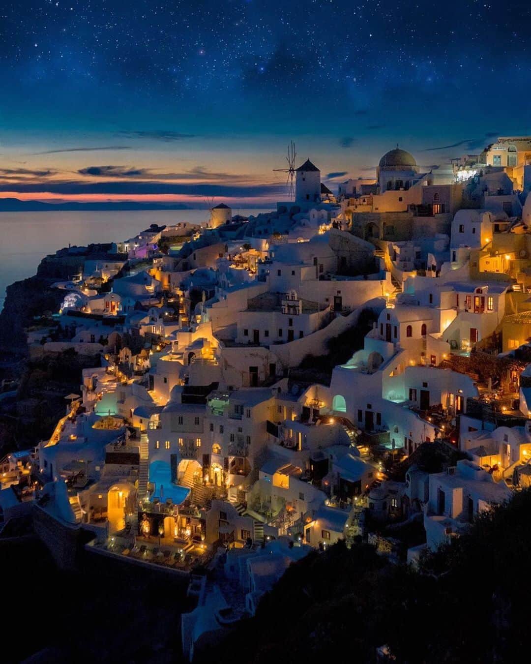 PicLab™ Sayingsさんのインスタグラム写真 - (PicLab™ SayingsInstagram)「3 shades of Santorini, Greece by @_dgtravel_ which shot do you like best?」5月29日 10時05分 - paradise