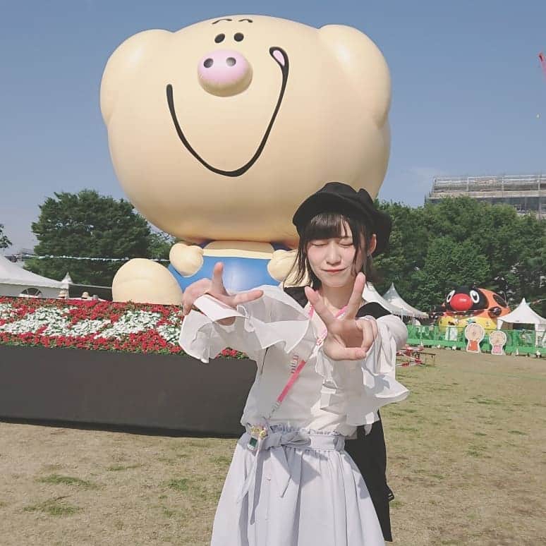 空野青空のインスタグラム：「先日 #まんパク2019 いってきました〜ヽ(*´∀`*)ﾉ お肉たちに囲まれ、贅沢すぎるひととき…♡♡ 最高だった〜(ﾟ∀ﾟ) . . 和牛丼とハラミステーキ🍚🐮 . . お肉にはやっぱりライスだよ〜ﾟ+｡:.ﾟ(*ﾟωﾟ*)ﾟ.:｡+ﾟ（お願いです🙏ライス単品を売ってください🙏） . . . #まんパク #グルメフェス #立川 #肉 #グルメ #あおべべ #あおにゃん #空野青空 #国営昭和記念公園 #野外イベント #ハラミステーキ #和牛 #丼 #グレイル #GRL」