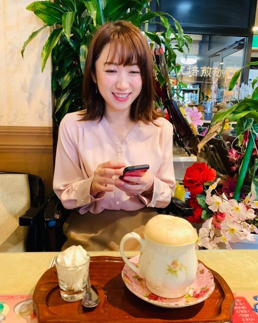 上山真未のグルメインスタ