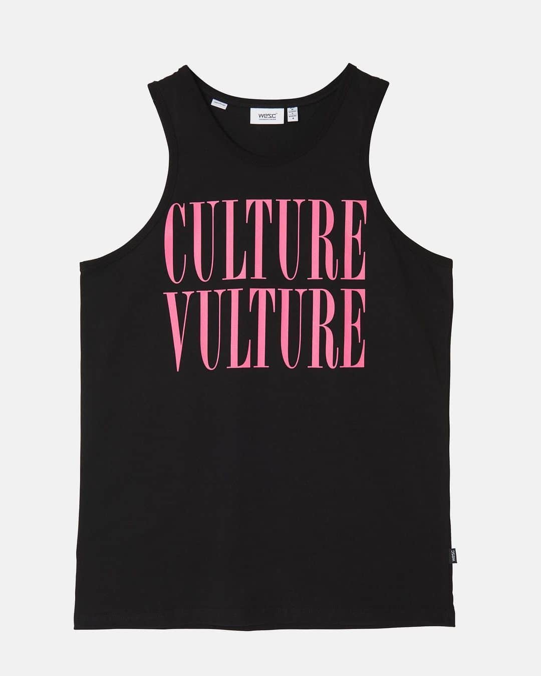 ウィーエスシーさんのインスタグラム写真 - (ウィーエスシーInstagram)「Summer is around the corner and for the Spring/Summer ‘19 collection we focused on our prints and making bold statements. Our Culture Vulture tank is  available in-store and online. Link in bio.  #Wesc #superlativeconspiracy #Wescspring19 #wastedyouth #spring #oversized #culturevulture #conspiracy #tshirt」5月29日 21時30分 - wesc1999