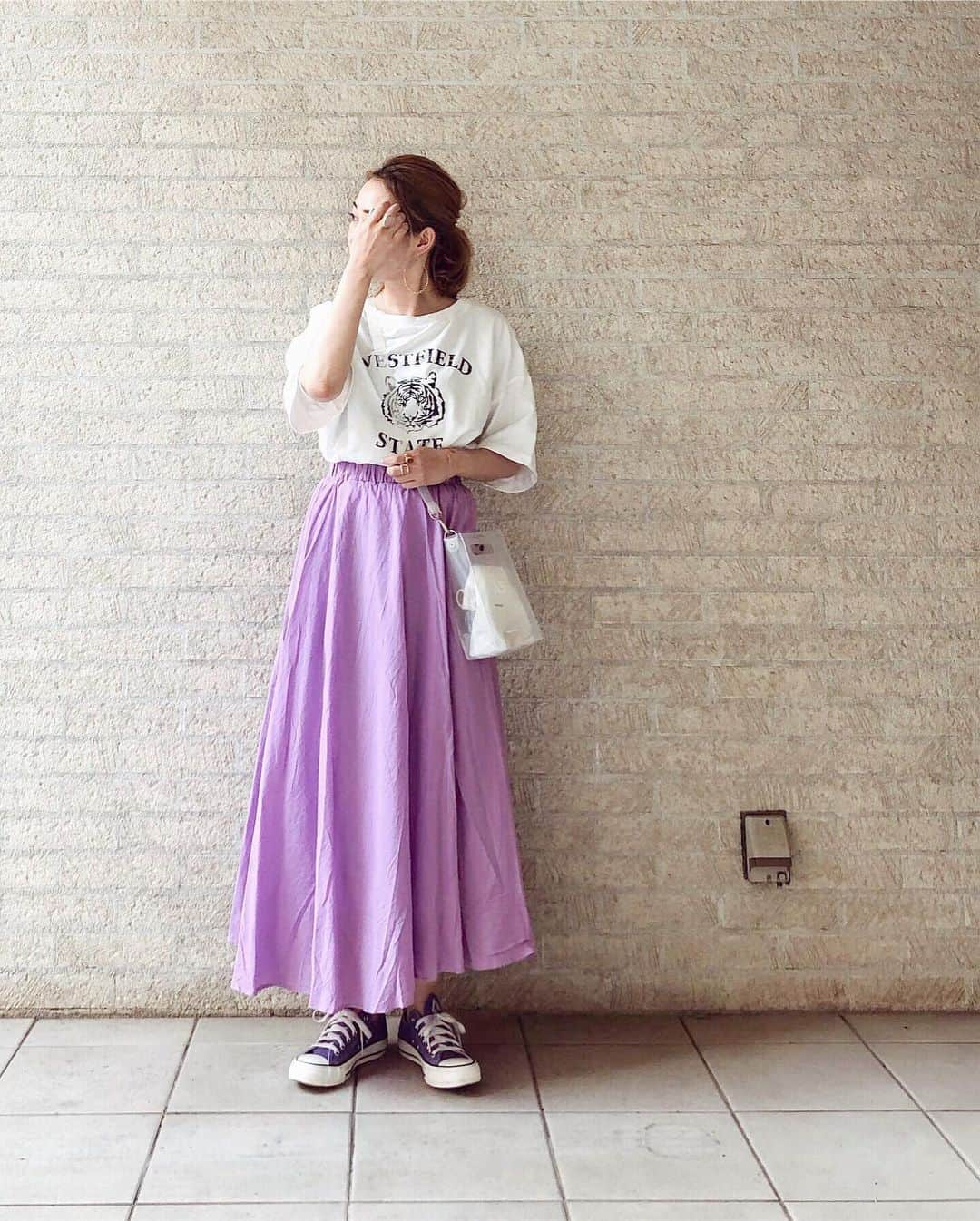 nanaさんのインスタグラム写真 - (nanaInstagram)「ㅤ ㅤ 2019.5.29 Wed #nanacoordinate 𓇼 ななコ 🐼ㅤ ㅤ ㅤ purple 𓇬 white 𓂅 blogに詳しく書きます✎*。 ━━━━━☞blogへはtopからﾄﾍﾞﾏｽ𓅩𓂃 ㅤㅤ ㅤ @real_cube のﾌﾜﾝﾌﾜﾝなｽｶｰﾄ𓂃 ﾒｯﾁｬ好き❤︎ 去年はｺｲﾊﾟｰﾌﾟﾙで、今年2枚目はﾗﾍﾞﾝﾀﾞｰget𓂬 軽い着心地も良き𓀠𓀠  ㅤ ㅤ  ㅤ  ㅤ  ㅤ ㅤ ㅤ ㅤ #realcube  #realcubefashionista  #リアルキューブ #converse #パーカー#プリーツスカート #outfit #fashion #ootd #coordinate #大人カジュアル  #locari mery  #beaustagrammer  #シンプルコーデ #プチプラコーデ  #mineby3mootd #instafashion #fashionblogger #fashionista #데일리록 #코디 #옷스타그램 #멋스타그램 #穿搭 #오오티디  #패션스타그램일상 ㅤ  ㅤ  ㅤ ㅤ ㅤ ㅤ」5月29日 20時47分 - nanapanda517