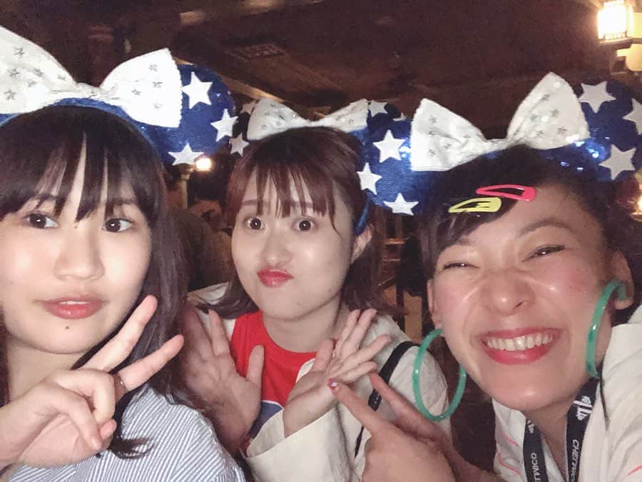 大関れいかさんのインスタグラム写真 - (大関れいかInstagram)「. ばか楽しかった🐭🏰 まぁこのメンツで楽しくないわけはないけど。 何で笑ったか忘れたけど なんかめっちゃ笑ったし あー元気出たありがとう！🤩🌈 #東京ディズニーシーランド#陰キャと陽キャ #tokyodisneyland#disney#friends」5月29日 21時06分 - _reikaoozeki