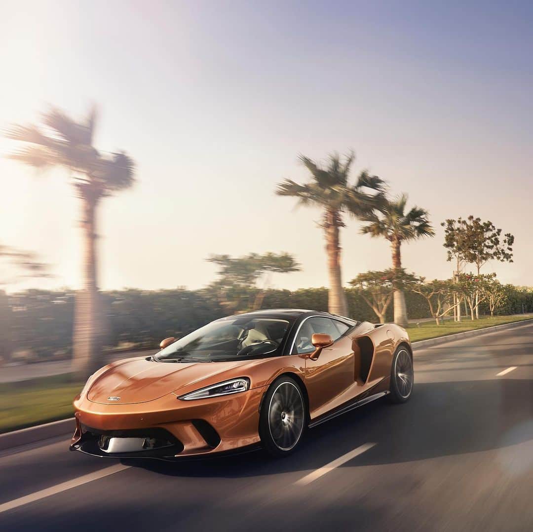 McLaren Automotiveさんのインスタグラム写真 - (McLaren AutomotiveInstagram)「Visitors to the Top Marques supercar show in Monaco will be treated to the first public appearance of the #NewMcLarenGT. Finished in Burnished Copper, alongside a McLaren #720SSpider, the McLaren GT will take centre stage on the McLaren stand in the world’s ‘capital of luxury’.」5月29日 21時10分 - mclarenauto