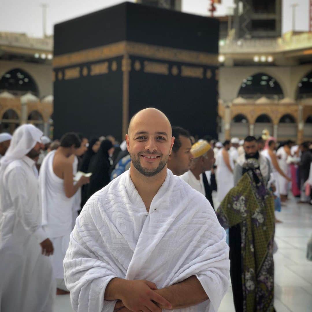 マヘル・ザインさんのインスタグラム写真 - (マヘル・ザインInstagram)「What a lovely place to be in 🥰  #alhamdulillah  #mecca  #kaaba  #islam」5月29日 12時43分 - maherzainofficial