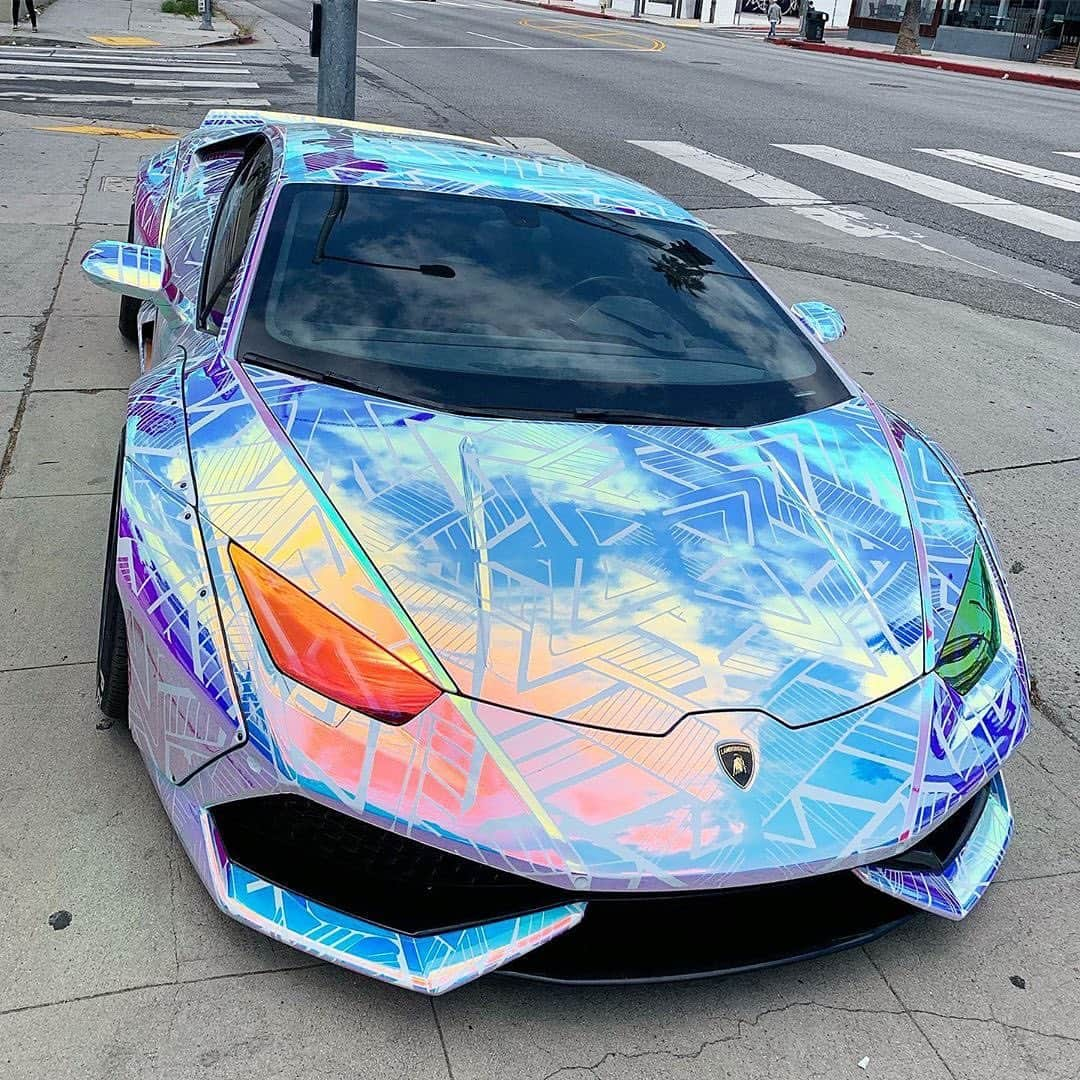 CARLiFESTYLEさんのインスタグラム写真 - (CARLiFESTYLEInstagram)「Crazy looking wrap done by @rdbla for @chrisbrownofficial’s Liberty Walk Huracan. What do you think? #carlifestyle @autoplay Network」5月29日 12時50分 - carlifestyle