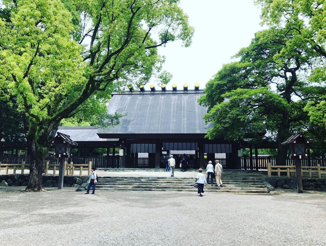 鷹木信悟さんのインスタグラム写真 - (鷹木信悟Instagram)「戦勝祈願...🙏 #熱田神宮⛩ #njbosj #prowrestling」5月29日 13時07分 - takagi__shingo