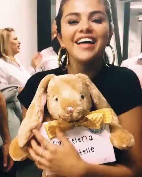 Always With Selenaのインスタグラム：「my sweet angel」