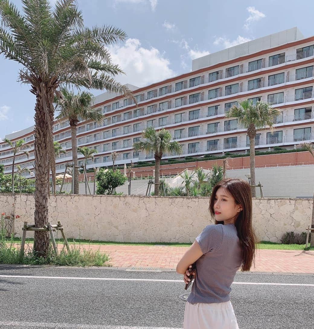 宇宙少女さんのインスタグラム写真 - (宇宙少女Instagram)「☺️☺️루작가와 함께 @hiltonchatan @doubletreechatan #hiltonchatan #doubletreechatan #우주스타그램 #우주소녀 #다원」5月29日 13時39分 - wjsn_cosmic