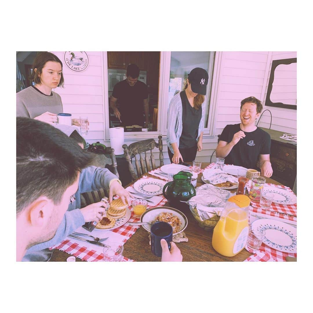 ブリジット・メンドラーさんのインスタグラム写真 - (ブリジット・メンドラーInstagram)「Food for the soul 🏠🌊」5月29日 14時12分 - bridgitmendler