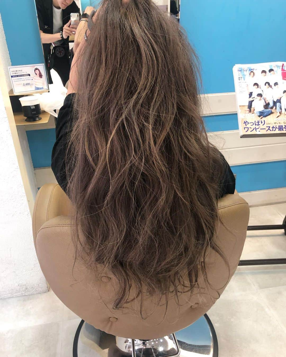 MII MAMAさんのインスタグラム写真 - (MII MAMAInstagram)「. . . #newcolor 💇🏽‍♀️♥️ 👱🏽‍♂️ @oro.ren 👱🏽‍♂️ @oro_yuito 🏬 @toyonaka_oro . プチ #イメチェン 😆✨ かなりトーン落として #ハイライト 入れて 今回もいい感じにしてもらいました😍 めっちゃ綺麗🥺✨ #トリートメント もしたからサラサラ♥️ 最近暗めカラーが好き🤤💓 . いつもありがとうございます😍😍♥️ ------------------------------------------ 🔎White Style mi mama 良かったらチャンネル登録お願いします🙇🏽‍♀️ #YouTube#ユーチューバー#MIIMAMA##チャンネル登録お願いします#2児ママ#年子ママ#ホワイトインテリア#モノトーンインテリア#シンプルな暮らし#収納#ホワイト収納」5月29日 14時24分 - miimamachannel