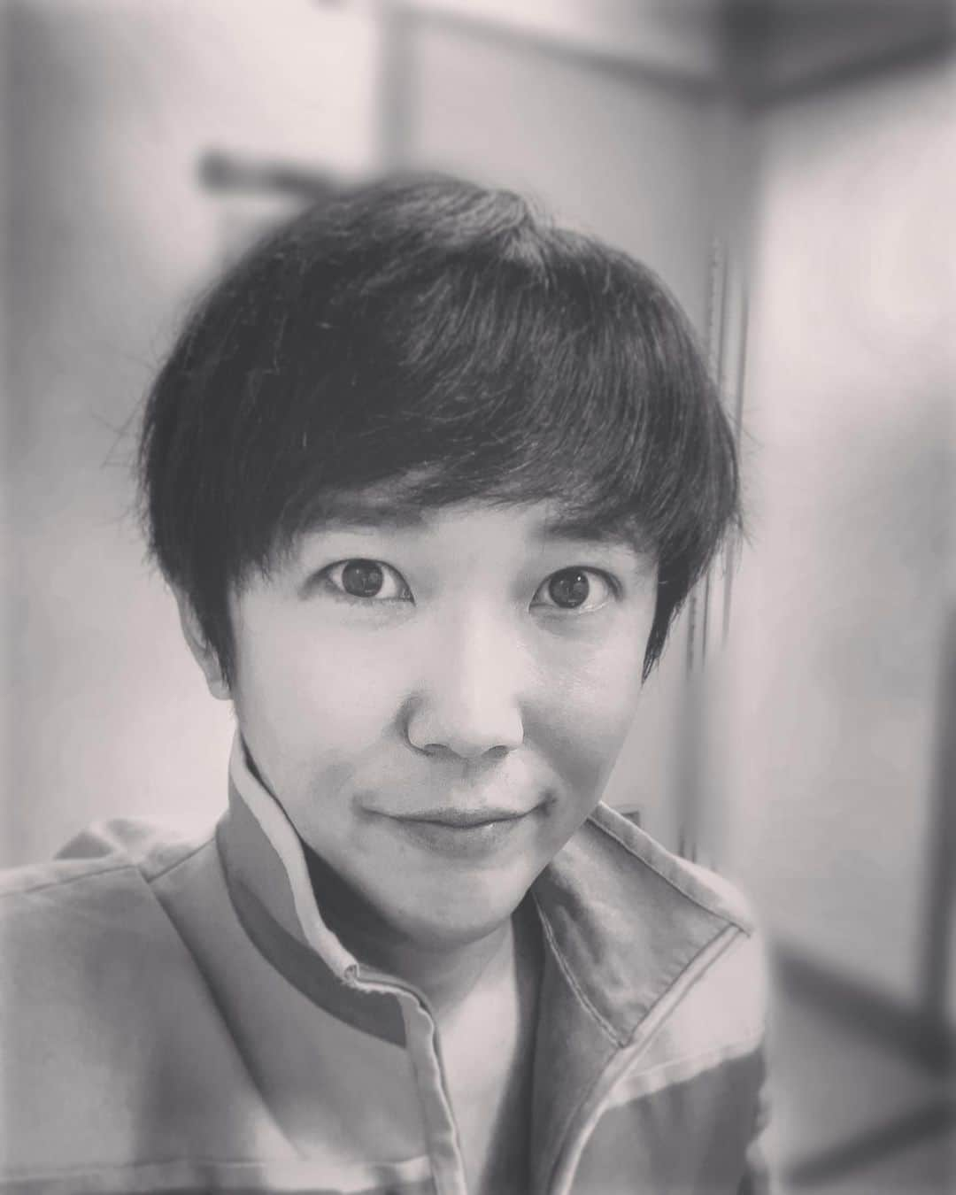 金子貴俊さんのインスタグラム写真 - (金子貴俊Instagram)「今日もお仕事ファイト〜！！ 鉛筆で描いてみました。  嘘です。  めっちゃ加工したらスケッチしたかのような写真になった😲 やりたい放題 加工し放題 加工だらけ」5月29日 14時43分 - takatoshi_kaneko