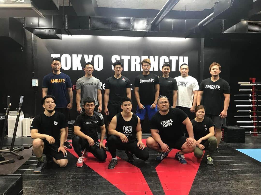 のインスタグラム：「スナッチのコツを学びました。また少し上達しそうです。 当たり前ですがチャンピオン @take_kasai くんは凄かった。良いもの見せてもらいました。」
