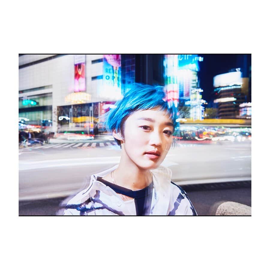 HAIR CATALOG . JPさんのインスタグラム写真 - (HAIR CATALOG . JPInstagram)「「 TOKYO EMOTION 」  色んな感情が渦巻きうごめく街は、 何者でも取り込み受け止めてきた。 そこで生き抜く女性は美しい。  @hair_catalog_jp  Photo  Shota Umetsu @shota_umetsu  Hair&Make VeLO/vetica @veloveticahair  Miwa Akamatsu @miwaakamatsu Koji Suzuki @koji_suzuki_ Akiko Fukue @akkooodasu Takao Takagi @takaotakagi  Stylist Kanako Sugiura @su_gi_knk」5月29日 15時01分 - hair_catalog_jp