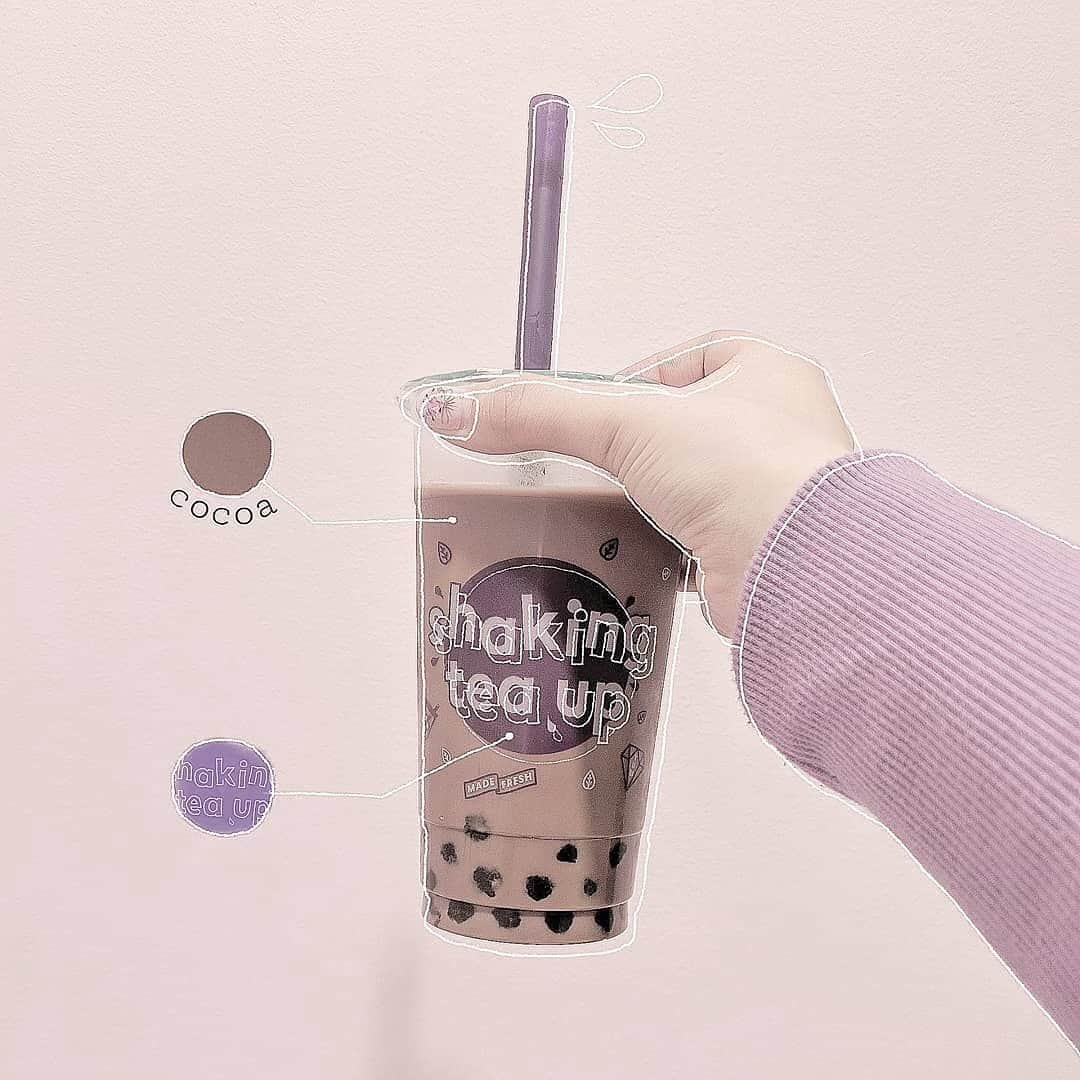 SUCLEさんのインスタグラム写真 - (SUCLEInstagram)「#chatime もちもちタピオカを味わうな「chatime」で♡  こちらはココアのタピオカドリンクだそう💭  口溶けまろやかなココアが味わえそうですよね🥰  たくさん店舗があるので、お近くのお店を探してみてください！  photo by @o7o1mtom ﻿﻿ @sucle_ では紹介する写真を募集中👧🏻﻿﻿ ﻿﻿﻿﻿ ﻿﻿﻿﻿﻿﻿﻿﻿﻿﻿﻿﻿ タグ付けやハッシュタグをつけてくれた投稿からもピックアップした写真をリポストしています！﻿﻿﻿﻿﻿﻿﻿﻿﻿﻿﻿﻿﻿ #sucle をつける か このアカウントをタグ付けして投稿してね📸﻿﻿﻿﻿﻿﻿﻿﻿﻿﻿﻿﻿﻿ ﻿﻿﻿﻿﻿﻿﻿﻿﻿﻿﻿﻿﻿ おしゃれにかわいく♡女の子の日常をサポートする﻿﻿﻿﻿﻿﻿﻿﻿女子向けメディア｢Sucle｣の公式ページにもきっと気になる記事がたーくさんあるので、ぜひチェックしてみてください👀﻿﻿﻿﻿﻿﻿﻿﻿﻿﻿﻿﻿﻿ ﻿﻿﻿﻿﻿﻿﻿﻿﻿﻿﻿﻿﻿ トップページのリンク や ストーリーズからジャンプできます♪﻿﻿ #タピオカミルクティー #タピオカ好き #タピオカ #原宿カフェ #カフェ巡り #ココア #ミルクティー #カフェ巡り東京 #インスタ映え #instalike #instagood #reareatea #持ち画くら部 #持ち画 #おしゃれ #おしゃれさんと繋がりたい #フォトジェニック #手書き加工 #お洒落好きと繋がりたい #お洒落 #タピオカ巡り #タピオカ大好き #オシャレ好き #お洒落 #おでかけ #ootd」5月29日 15時28分 - sucle_