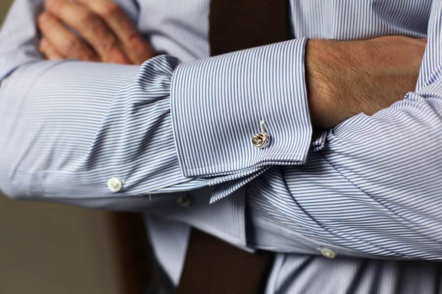 エドワード セクストンさんのインスタグラム写真 - (エドワード セクストンInstagram)「The details on our Bengal stripe tab collar shirt. Available in a modern slim fit, this design is finished with deep double-cuffs, single-needle French seams and swelled edges on the collar. In mid-blue, it’s the backbone of your formalwear wardrobe. . #EdwardSexton #Collection #MensShirts #TabCollar #BengalStripe #Tailored #MensStyle #Timeless #Shirting #Luxury #Menswear #TheSextonLook」5月29日 15時53分 - edwardsexton