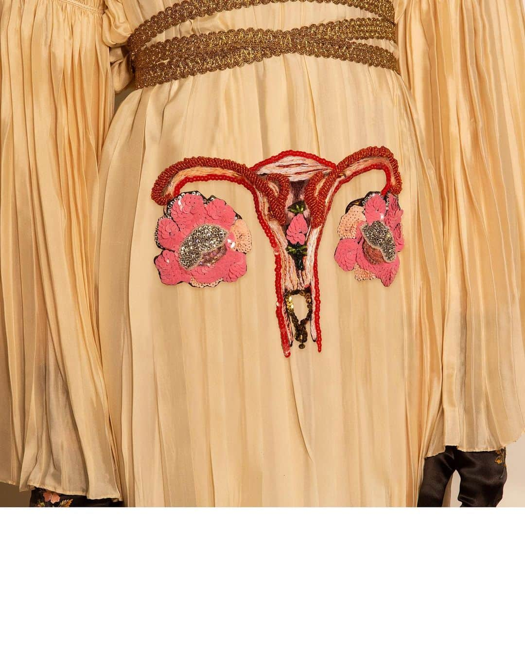 グッチさんのインスタグラム写真 - (グッチInstagram)「A uterus is embroidered on a pleated long sleeve gown designed by @alessandro_michele, moments before the #GucciCruise20 fashion show at @museiincomuneroma in Rome. This piece reflects the Creative Director’s continuing vision of freedom, equality and self-expression. Since founding @chimeforchange in 2013—the global campaign that represents and advocates for gender equality—@gucci has a longstanding commitment to women and girls by funding projects around the world to support sexual and reproductive rights, maternal health, and the freedom of individual choice. Learn more about the global partners for sexual and family health rights the campaign is donating to in 2019, which can be found in @chimeforchange’s link in bio.  #AlessandroMichele #MuseiCapitolini」5月29日 16時01分 - gucci