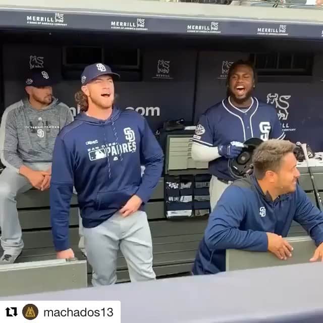 エリック・ホズマーのインスタグラム：「It’s lit 🔥」