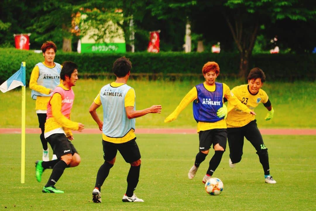 栃木SCさんのインスタグラム写真 - (栃木SCInstagram)「． ＼ #TRAINING ⚽️ 2019.05.29 ／ ． #栃木SC #tochigisc #jleague #Jリーグ #jリーグ好きな人と繋がりたい #広報カメラ #宇都宮市 #河内総合運動公園 #⚽️」5月29日 21時37分 - tochigisc_official