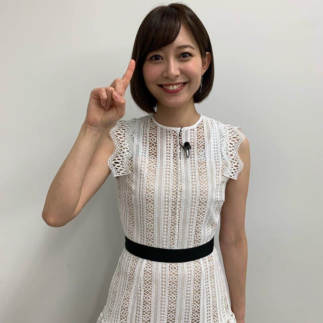 久冨慶子さんのインスタグラム写真 - (久冨慶子Instagram)「今夜７時からは くりぃむクイズ ミラクル９ 2連戦スペシャルです✨✨ いつものスペシャルとはちょっと 違います！！！！！ 100万円の可能性が倍😳 お楽しみに🌟 レースの素敵なワンピースは @celford_official  です👗 ＊ ＊ #テレビ朝日 #ミラクル9 #久冨慶子 #アナウンサー #クイズシュート #スタジオで撮ってみました」5月29日 16時14分 - keiko0hisatomi