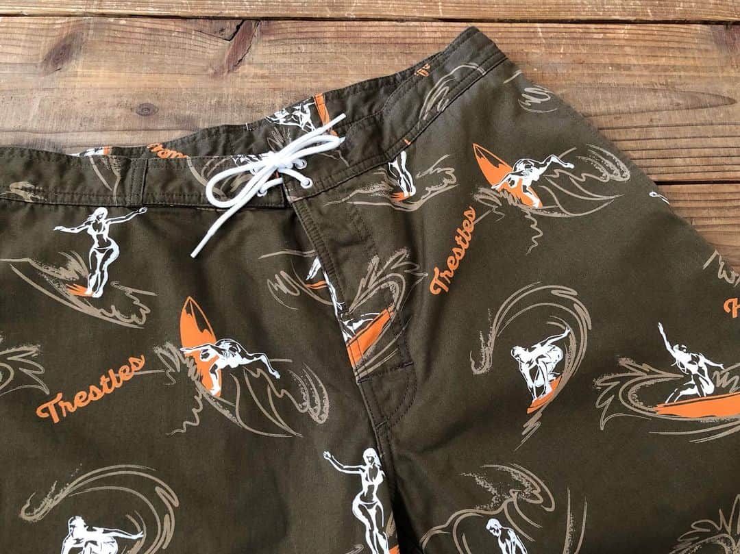 スタンダードカリフォルニアさんのインスタグラム写真 - (スタンダードカリフォルニアInstagram)「Hawaiian Surf Short Limited Color. 6/1のナイトマーケットで発売デス！！ #standardcalifornia #スタンダードカリフォルニア #boardshort #ボードショーツ #水着 #shortpants #ショートパンツ #水陸両用」5月29日 16時24分 - standardcalifornia