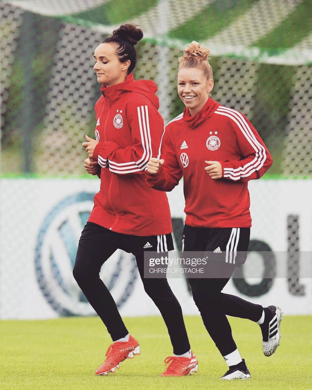 Lina Magullのインスタグラム：「...work in progress 😉💯 #Training #DFB #Grassau WIR#imTeam #preparation #wwc #progress #allezmaximal」