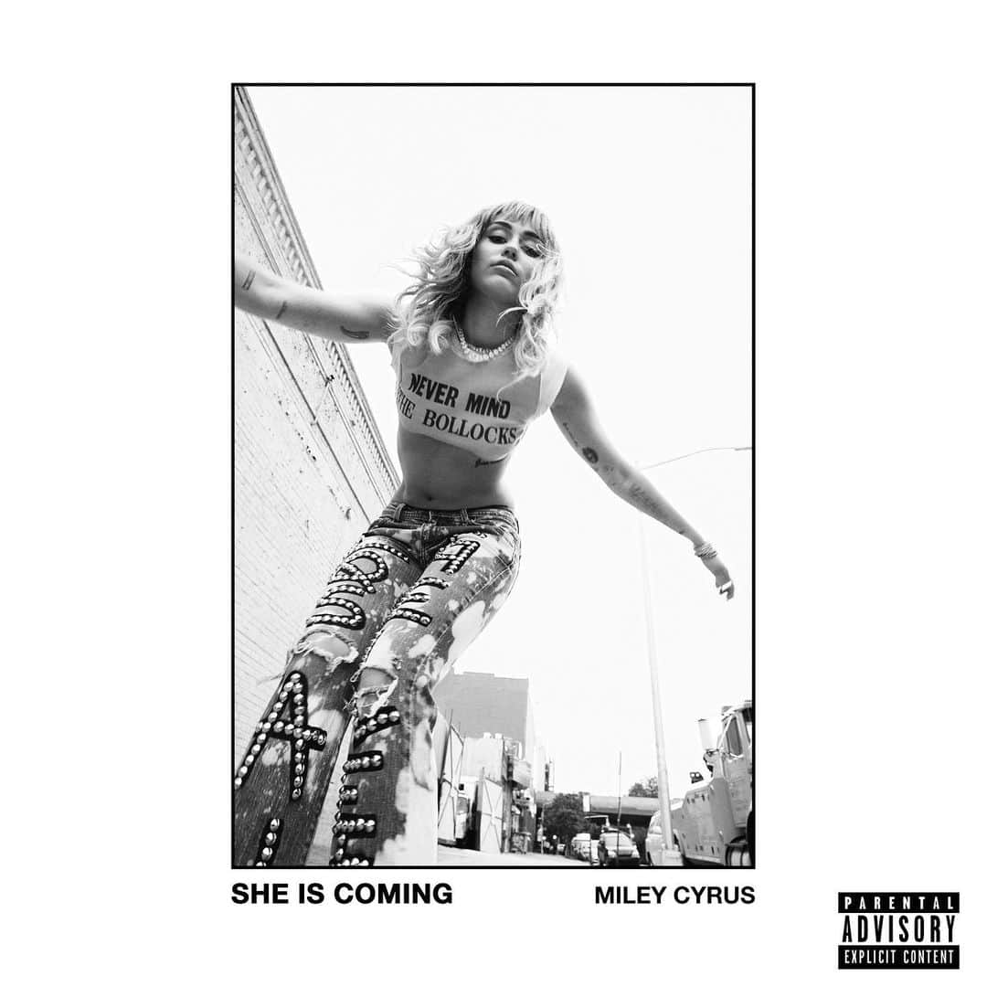 鹿の間さんのインスタグラム写真 - (鹿の間Instagram)「#sheiscoming」5月29日 17時10分 - rhodon41