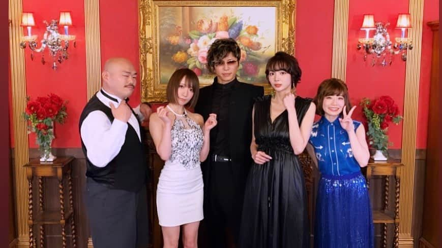 清水あいりさんのインスタグラム写真 - (清水あいりInstagram)「5月31日(金)24:00〜  Abematv『GACKTプロデュース「 POKER× POKER 〜業界タイマントーナメント」』 クロちゃんvs清水あいり  まただ… 因縁の対決…🔥 ぜひリアルタイムでみて 応援して欲しいです💕💦 負けられへん…😖✊ ..................................... #AbemaTV  #GACKT ■第12期大会出場者  #清水あいり  #クロちゃん  #岡田紗佳  #奥津マリリ  #加隈亜衣  #ポーカー #ポーカーポーカー #POKERPOKER #POKER #HEADSUPPOKER #HEADSUP #ヘッズアップ #タイマン #GACKT実況 #GACKTプロデュース」5月29日 17時22分 - shimizuairi