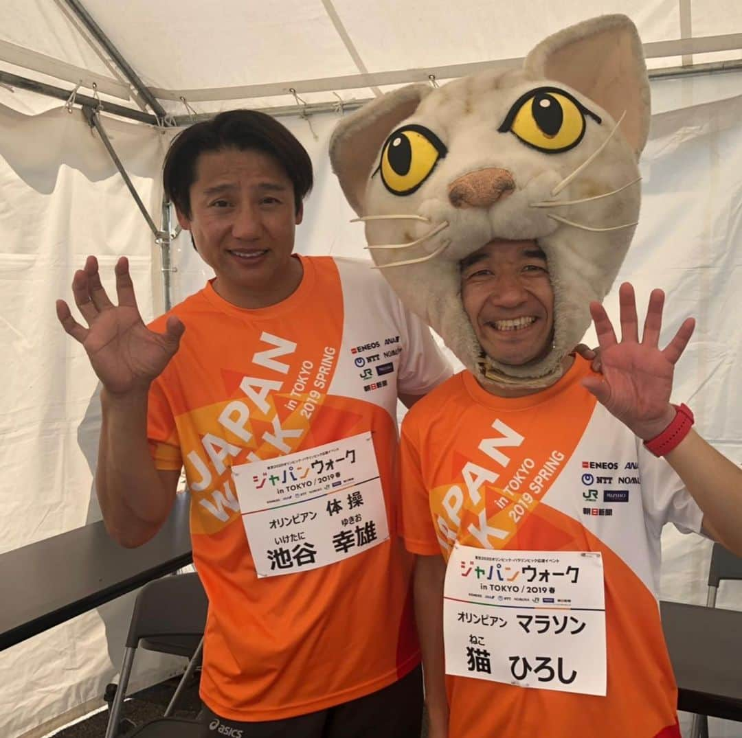 猫ひろしさんのインスタグラム写真 - (猫ひろしInstagram)「#東京2020オリンピックパラリンピック応援イベントでニャー #豊洲ぐるりコースでニャー #豊洲ぐるりコースは時々私の練習場所でもあるニャー #オリンピアンパラリンピアン大勢でニャー #歩いて応援してトークして大忙しだったけど楽しかったニャー #参加された方暑い中からお疲れ様でしたニャー #ボランティアスタッフさんたちも本当にお疲れ様でしたニャー #楽しかったニャー」5月29日 17時38分 - cat_hiroshi