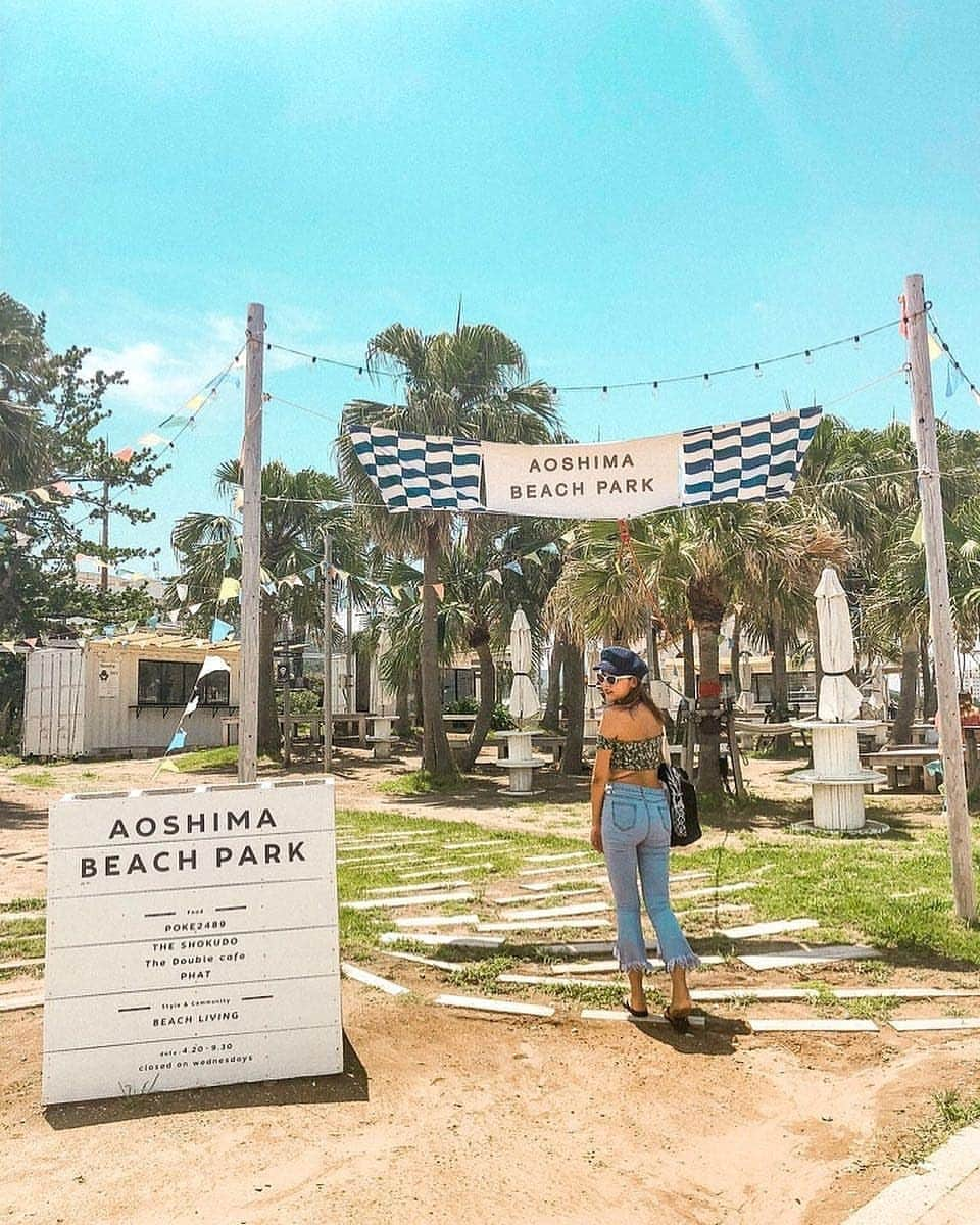 ピーチ・アビエーションさんのインスタグラム写真 - (ピーチ・アビエーションInstagram)「まるで海外リゾート🌴のような空間が、宮崎県に！ . 青島にかかる橋のたもとにあり、 海を眺めながらゆっくり過ごせます☺ . フォトジェニックなフードを販売しているお店も多数！ 夕焼け時がオススメです✨ . . . . . . . . . . . . . . . . . . . . . . . . . . . . . . . . . . . . Place▶ #宮崎 #青島 #青島ビーチパーク Photo by▶ @kakakagram OOKINI!! . . . . . . . . . . . . . . . . . . . . . . . . . . . . . . . . . . . . . Peachでは各就航地で撮影された皆さまのお写真を Instagramでご紹介させていただいています✨ . #fly_peach #aoshimabeachpark #宮崎旅行 #宮崎観光 #九州女子旅  #九州ぐらむ」5月29日 17時30分 - flypeach