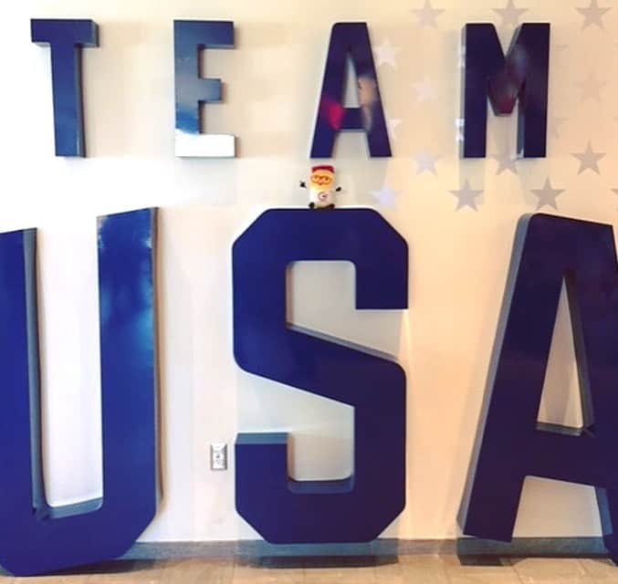のインスタグラム：「東京2020のオリンピック・パラリンピック目指して、アメリカをはじめ世界中の選手頑張れー📣📣📣 . #us #usa #america #teamusa #olympics #paralympics #sports #international #peace #training #go4gold #tokyo2020 #studyabroad #アメリカ #留学 #東京2020 #オリンピック #パラリンピック #大会 #目標 #チーム #応援 #logo #team #トレーニング」