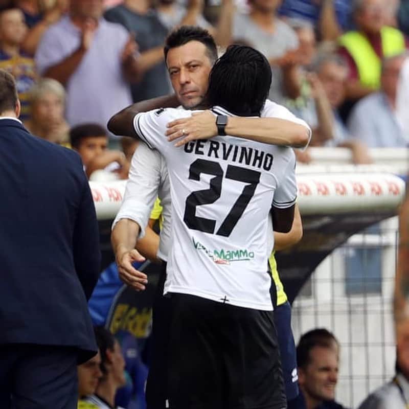 ジェルヴィーニョのインスタグラム：「Senza locomotiva il treno non può arrivare alla stazione!! Un grande applauso alla Locomotiva del @parmacalcio1913 Mister D Aversa e tutto il suo staff!! _______________________________________________________  #parma #teamspirit #seriea #more #dayoff #coach 😜  _______________________________________________________ @andreacantini.photos 📸 @ale6lucarelli #legend」