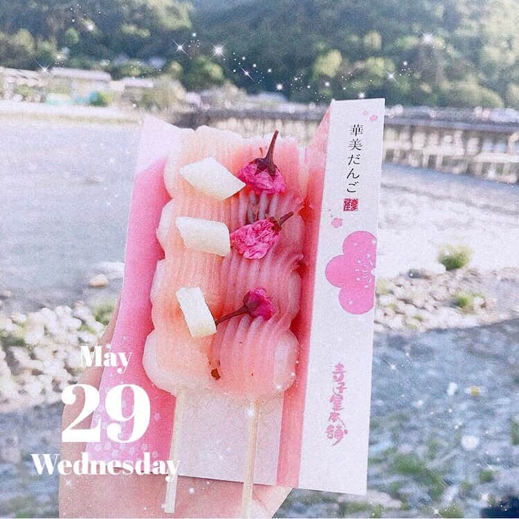 「SNOW」顔認識カメラアプリのグルメインスタ