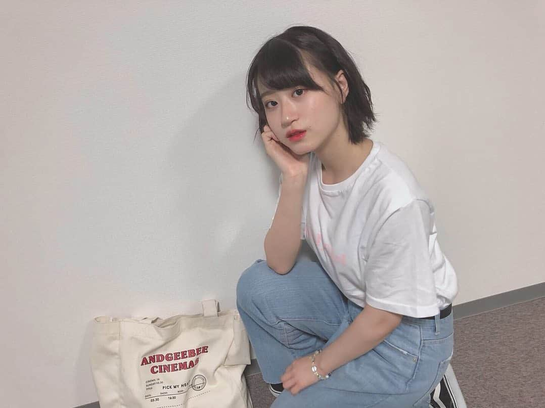 上西怜さんのインスタグラム写真 - (上西怜Instagram)「⠀ ⠀ ⠀ #5月31日 #発売 #wego #nmb48 #コラボtシャツ #コラボ #collaboration #collab #release #発売まで残り2日！ #お店で見つけれーちゃんしてねっ😌💓 #パンツもwego！ #トートバッグ は #andgeebee 🛍 ⠀ ⠀ ⠀」5月29日 19時03分 - jonishi_rei