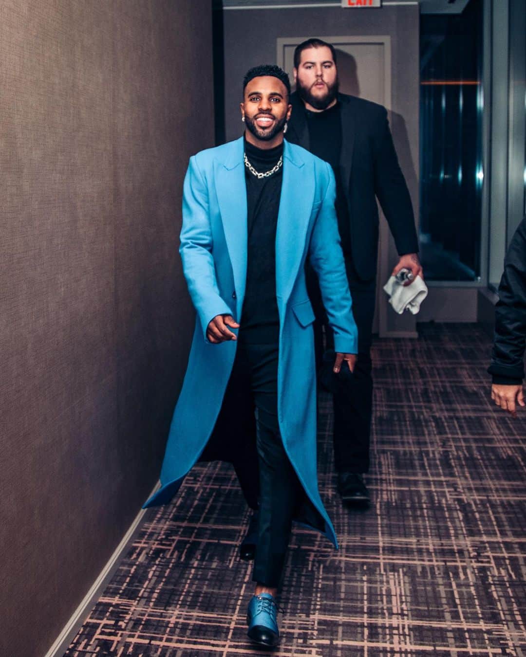 のインスタグラム：「Drip too hard, don’t stand too close You gon' F*$ㅊ around and drown off this wave」