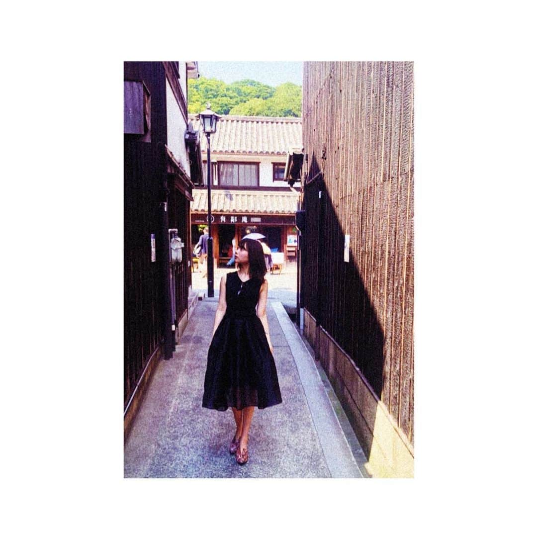 潮田ひかるさんのインスタグラム写真 - (潮田ひかるInstagram)「はじめての倉敷で初夏を感じてきました。とても素敵な雰囲気で、おしゃれなお店もたくさんあり、観光客の方がたくさんいました！ #me #i #follow #trip #travel #旅行 #岡山 #japan #tagsforlikes #latepost」5月29日 19時12分 - shiotahikaru