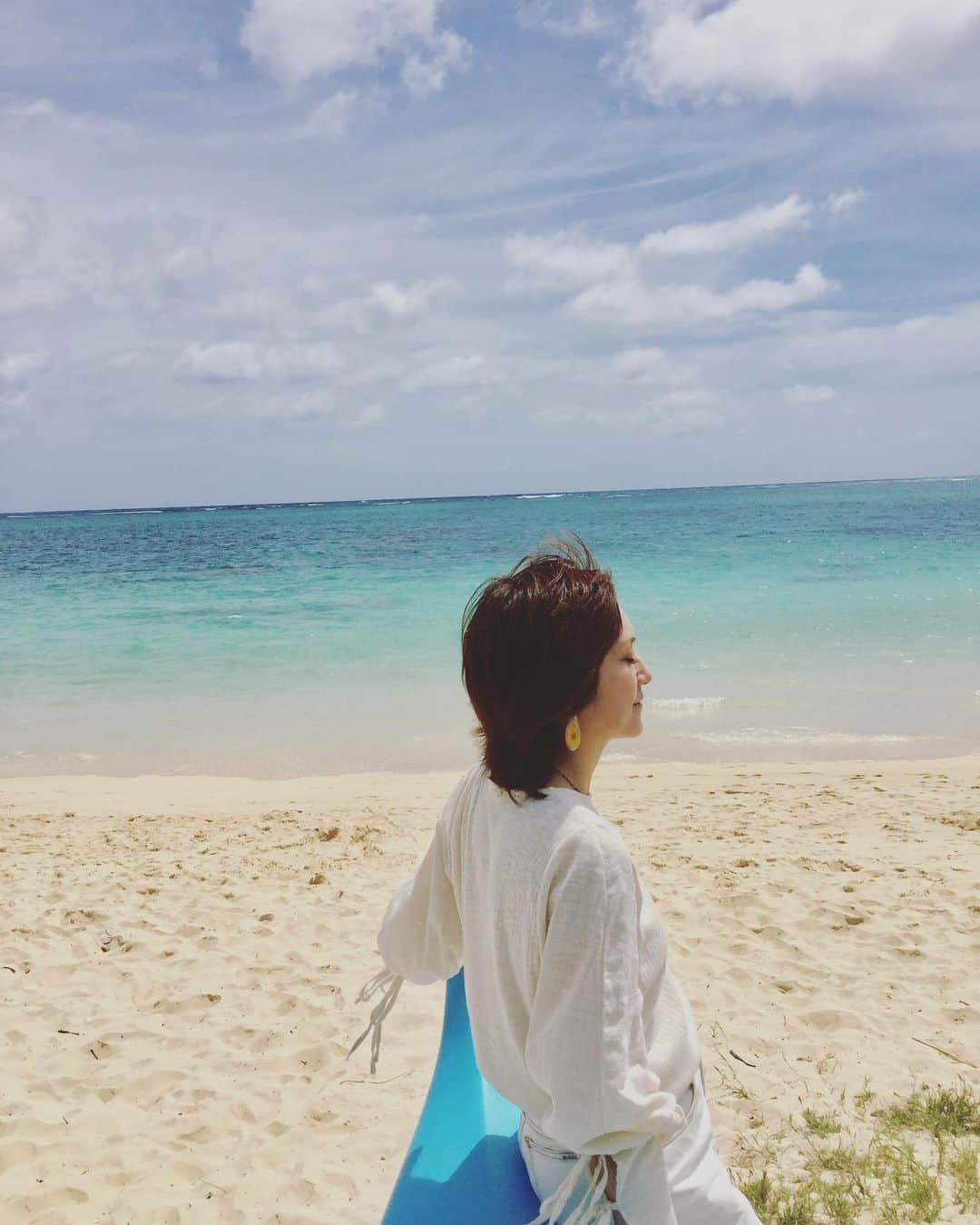 鈴木蘭々さんのインスタグラム写真 - (鈴木蘭々Instagram)「海〜☺️✨✨昔よりも随分と海が好きになってきました💕 パンケーキも想像した以上に美味しくてびっくりしました😋  でもそれ以上にキャッシュオンリーのお店という事にびっくりしました👀‼️ #カイルアビーチ #ブーツアンドキモズ #hawaii」5月29日 19時16分 - lanlan_suzuki