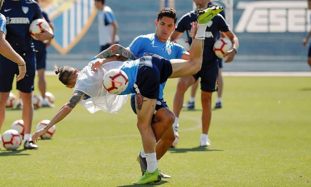 マラガCFさんのインスタグラム写真 - (マラガCFInstagram)「Intensidad 💪」5月29日 19時28分 - malagacf