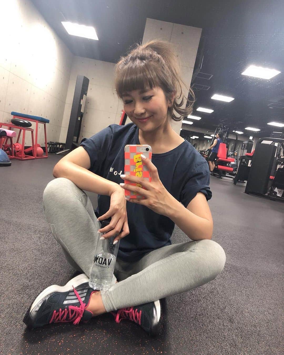 Mai Wakimizuさんのインスタグラム写真 - (Mai WakimizuInstagram)「サボり過ぎてたジムを再開しました！もうすでに足がガクブルです。明日の筋肉痛が楽しみ♡笑 #vady#パーソナルトレーニング#神戸」5月29日 19時30分 - wakkin__m