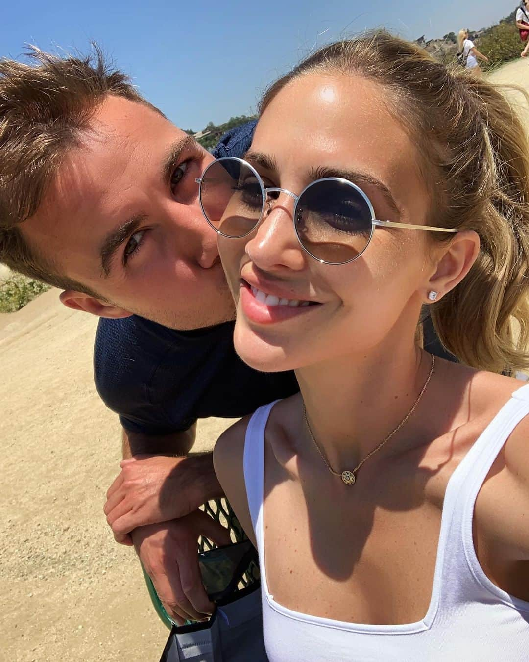 マリオ・ゲッツェさんのインスタグラム写真 - (マリオ・ゲッツェInstagram)「Started the day with a hike @annkathringotze」5月30日 5時25分 - mariogotze