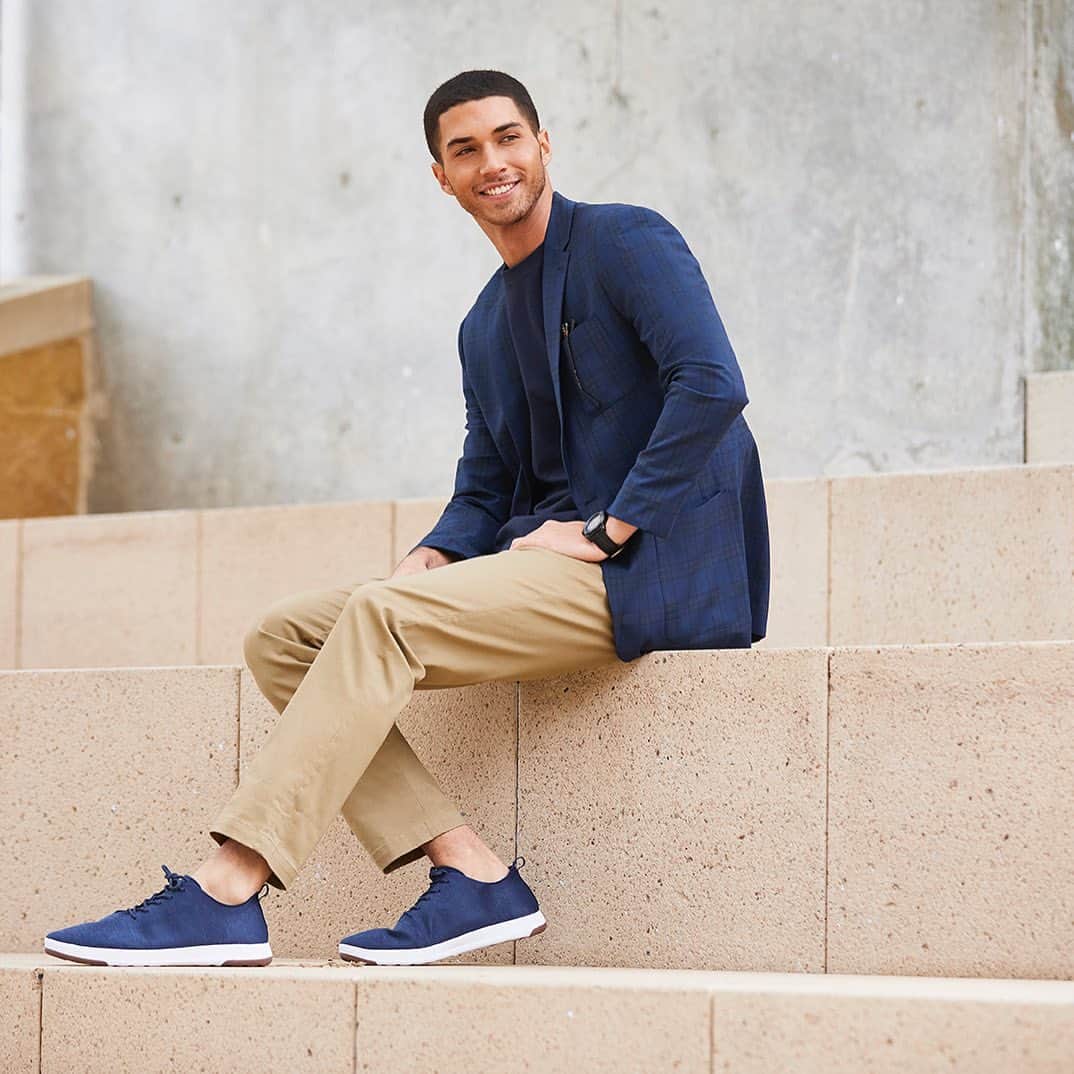 ペリーエリスのインスタグラム：「A winning attitude is the season’s must-have look. Tap to shop. #LifeReadySince1976」