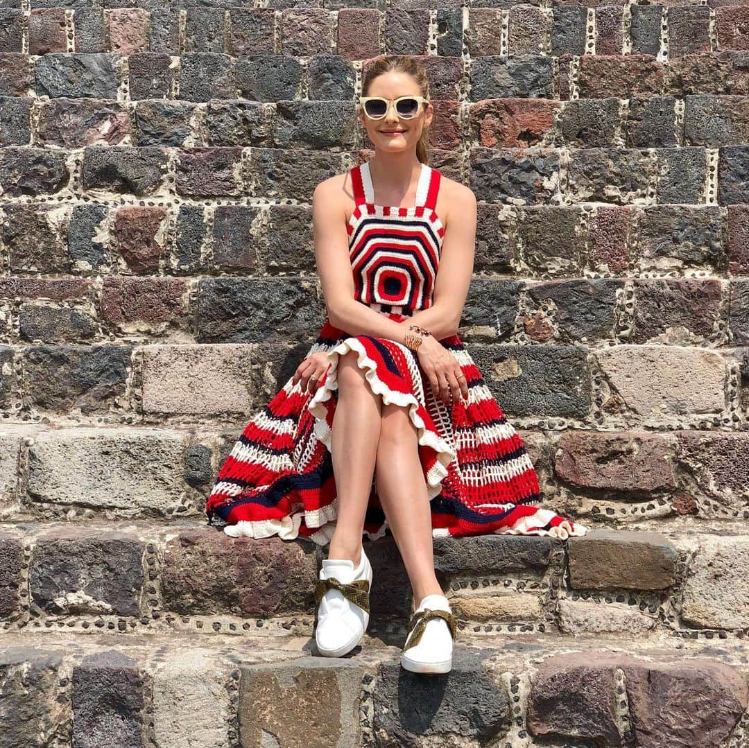 オリヴィア・パレルモさんのインスタグラム写真 - (オリヴィア・パレルモInstagram)「Out and about exploring Mexico City 👟👀」5月30日 5時24分 - oliviapalermo