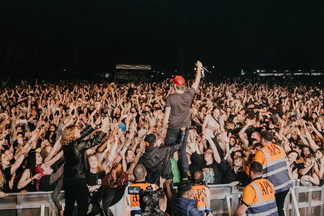 All Time Lowさんのインスタグラム写真 - (All Time LowInstagram)「Thank you for an incredible weekend @slamdunkmusic! 📸: @ashleyosborn」5月30日 5時51分 - alltimelow