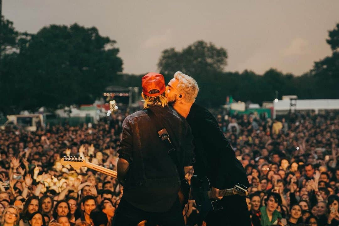 All Time Lowさんのインスタグラム写真 - (All Time LowInstagram)「Thank you for an incredible weekend @slamdunkmusic! 📸: @ashleyosborn」5月30日 5時51分 - alltimelow