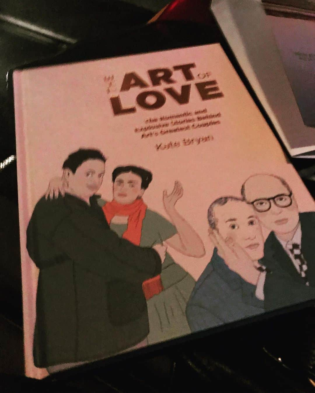 メラニー・サイクスさんのインスタグラム写真 - (メラニー・サイクスInstagram)「Just wonderful to celebrate and be at the launch of @katebryan_art brilliant first book ‘The art of Love’ Kate shares the romantic and explosive stories behind art’s greatest couples. Cannot wait to get stuck in ❤️ Kate you are a goddess, I have so much love and respect for you and I’m so grateful for your help on @thefrank_mag  #theartoflove #katebryan #art #artcurator #theartoflovebook」5月30日 5時49分 - msmelaniesykes