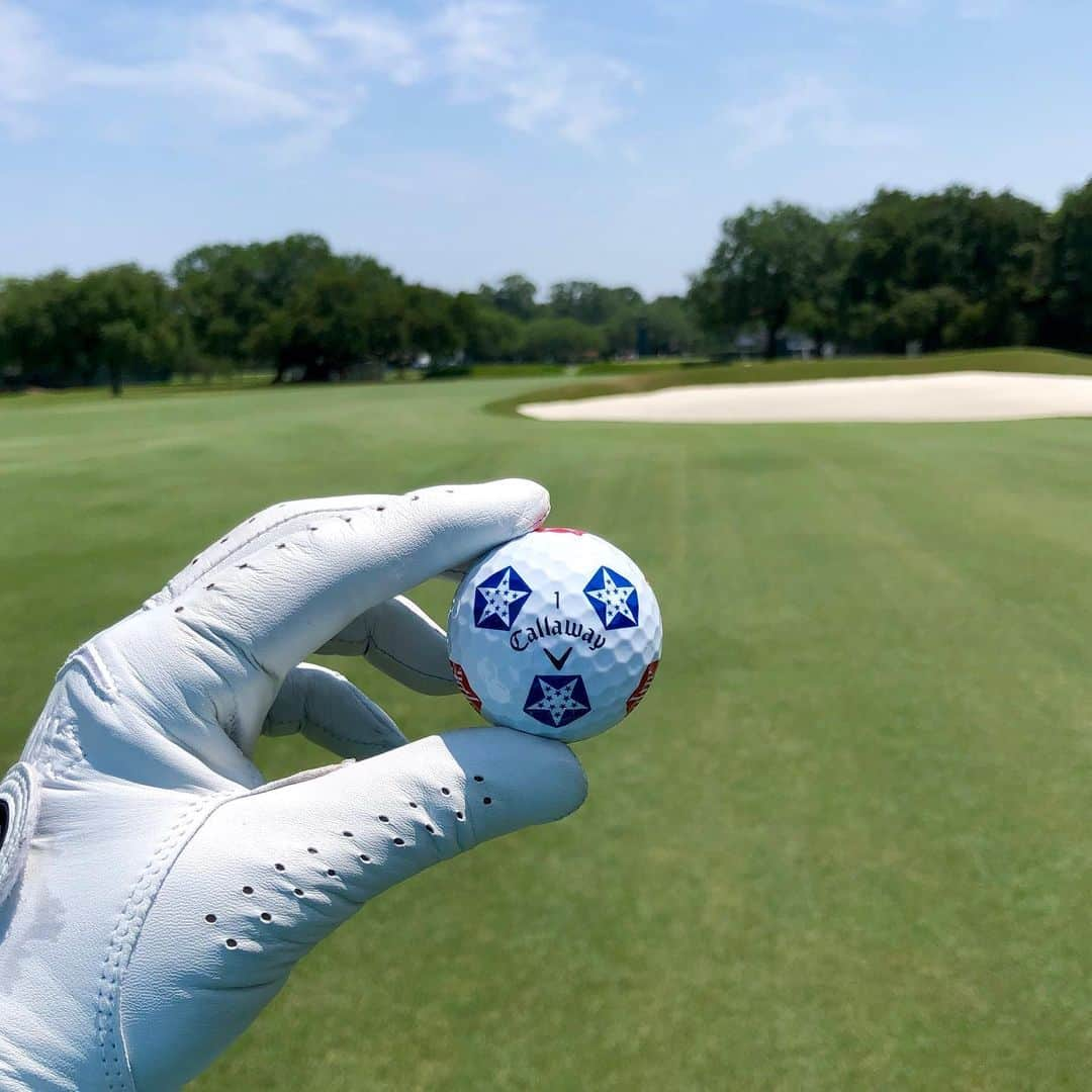 モーガン・プレッセルさんのインスタグラム写真 - (モーガン・プレッセルInstagram)「Excited to tee up this beauty tomorrow at the #USWomensOpen!! Stars and Stripes Chrome Soft Truvis FTW!! 🙌🏻🇺🇸❤️ #letsgo #notahandmodel」5月30日 6時43分 - mpressel