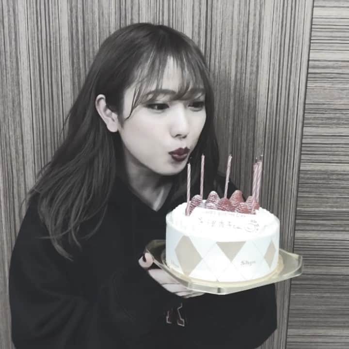 フェアリーズのインスタグラム：「りかこ Happy Birthday!❣️」