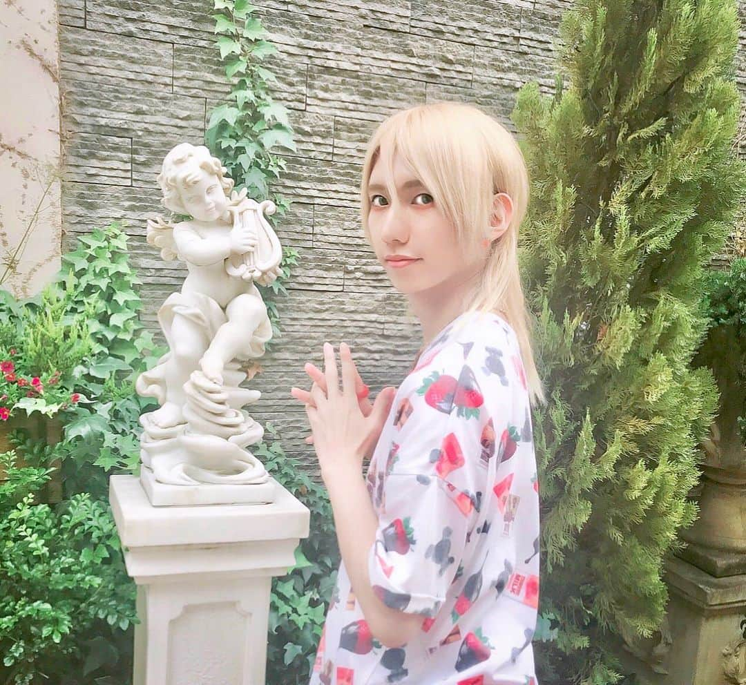 江崎びす子さんのインスタグラム写真 - (江崎びす子Instagram)「⛪️🌳✨ #aoyama  #青山」5月29日 22時06分 - bisukoezaki